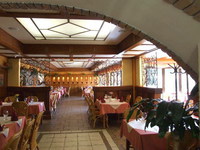 Kakas Restaurant - hungarian, international food