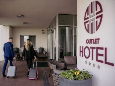 Outlet Hotel**** & restaurant (Polgár)