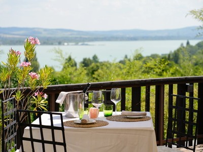 SHO TIHANY restaurant & fine csárda - magyar konyha