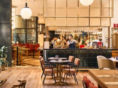 Tutto Restaurant & Bar