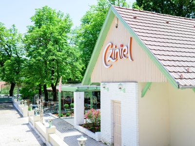 Restaurant Cziniel Cukrászda és Kávéház (Budakeszi)