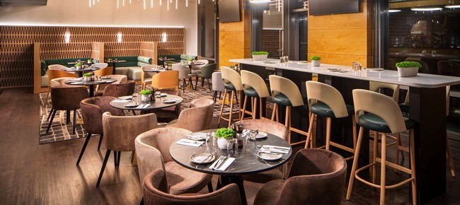 Axis Café & Lounge (Crowne Plaza****) 1