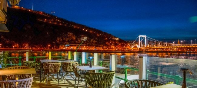 Restaurant Port de Budapest 9