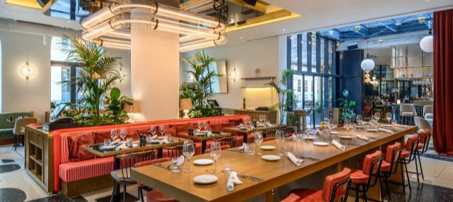 Tutto Restaurant & Bar