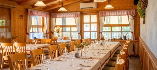 Kakukk Restaurant-Pension (Bánd) 1