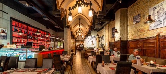 Apostolok Restaurant 7