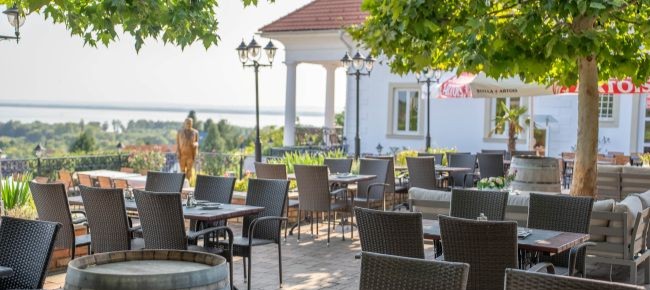 Zenit Balaton Restaurant & Bar (Vonyarcvashegy) 5