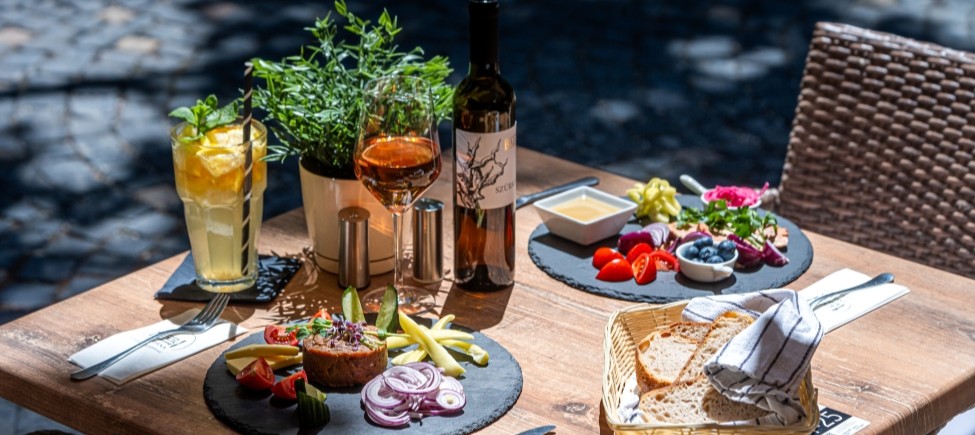 Restaurant Taverna Étterem és Vendégház (Balatonfüred) 1
