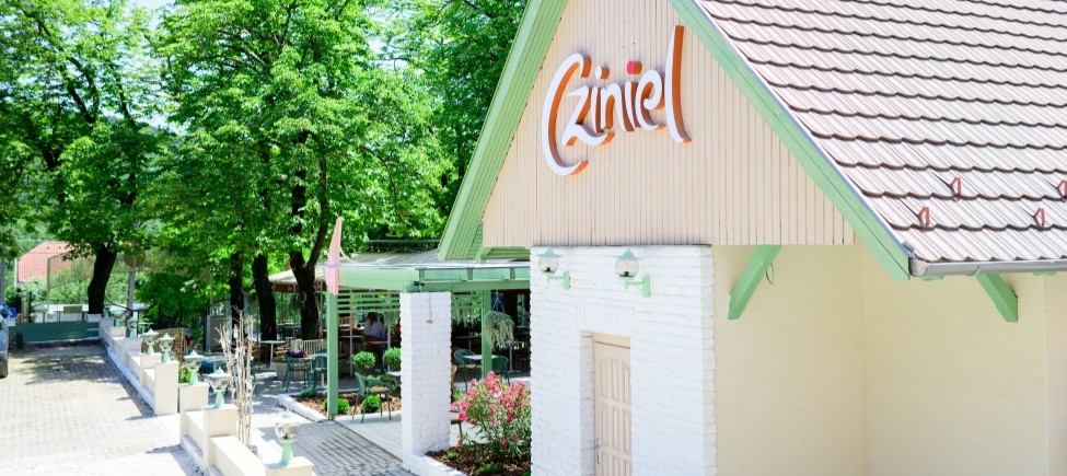 Restaurant Cziniel Cukrászda és Kávéház (Budakeszi) 9