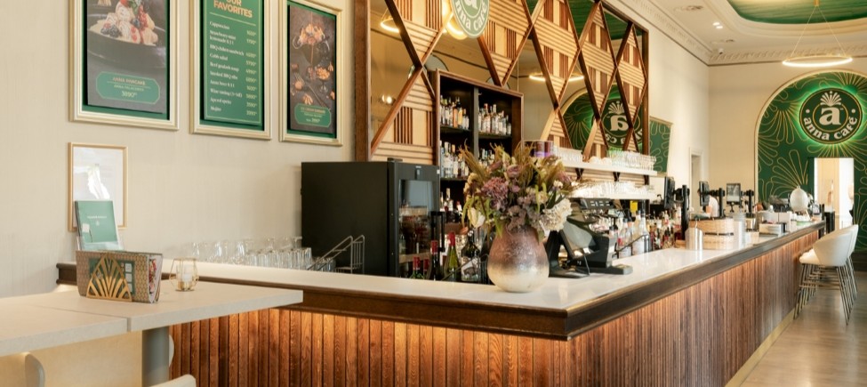 Anna Bistro 1