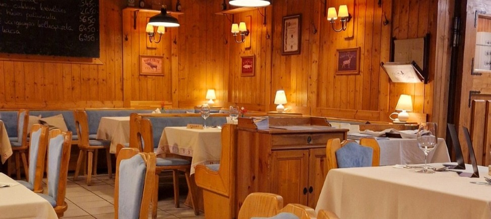 Restaurant Vadvirág Vendéglő és Fogadó (Tatabánya) 1